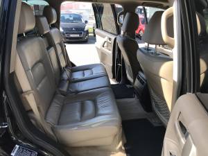 Toyota Land Cruiser 200  diesel Levice11