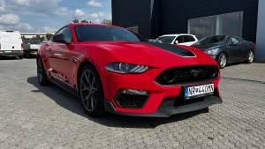 Ford mustang benzín Levice2