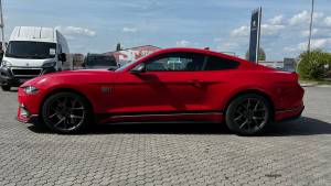 Ford mustang benzín Levice3
