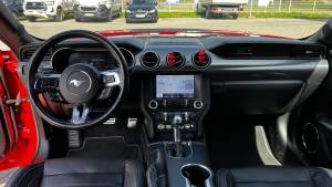 Ford mustang benzín Levice14