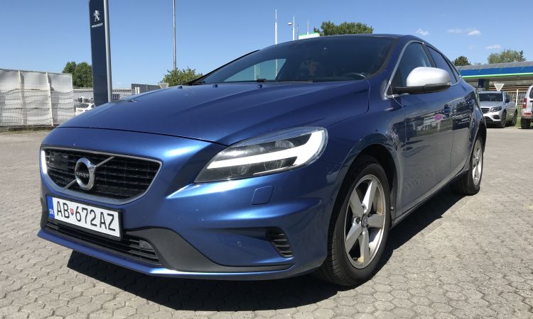 Volvo V40 T5 2.0L Drive-E Momentum Geartronic